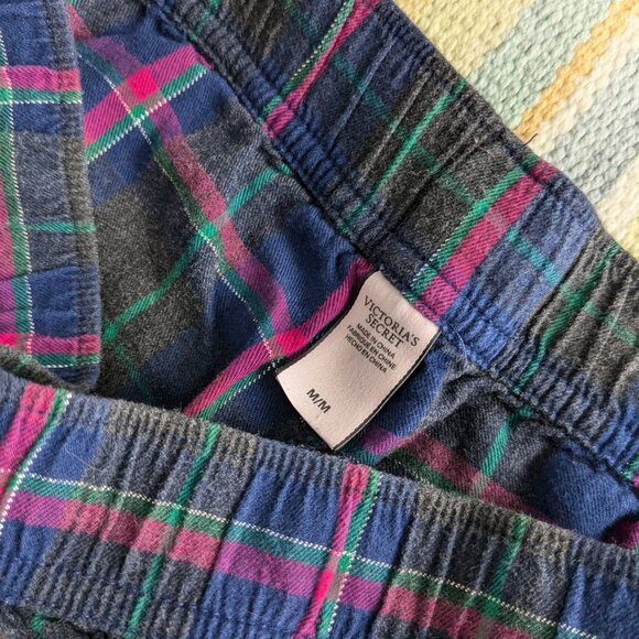 ⭐ Victoria's Secret plaid flannel pajama PJ pants size medium - Picture 2 of 10